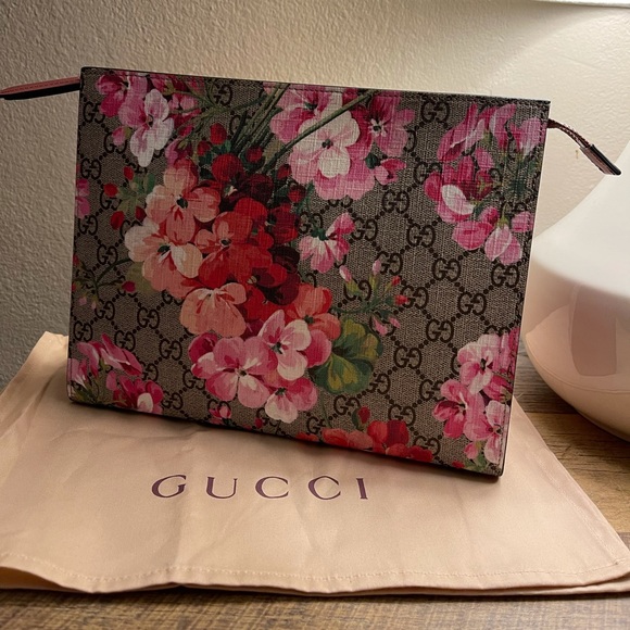 Gucci Handbags - GUCCI GG Supreme Monogram Blooms Print Large Antique Rose